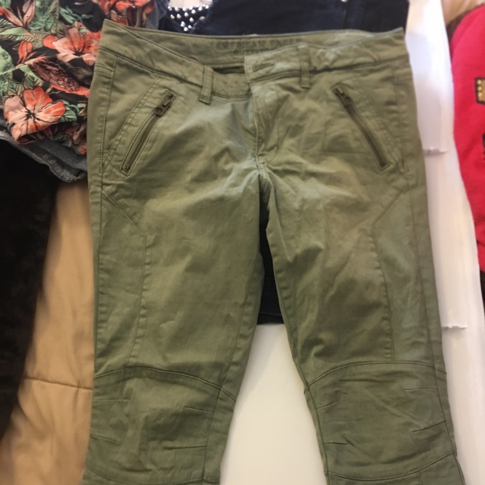 American Eagle army green pants